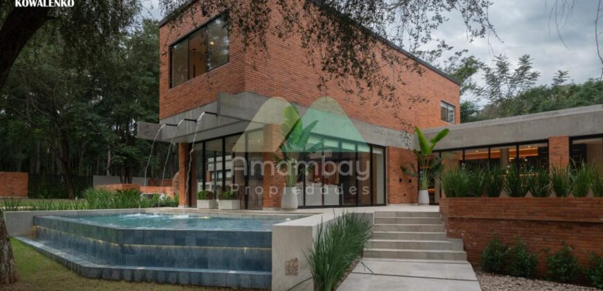0541 RESIDENCIA EN SAN BERNARDINO, ZONA AVDA. GUILLERMO NAUMANN