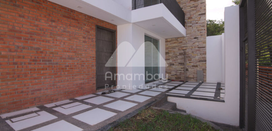 0745 DÚPLEX EN BARRIO SANTA LIBRADA, ZONA AVDA. PERÓN