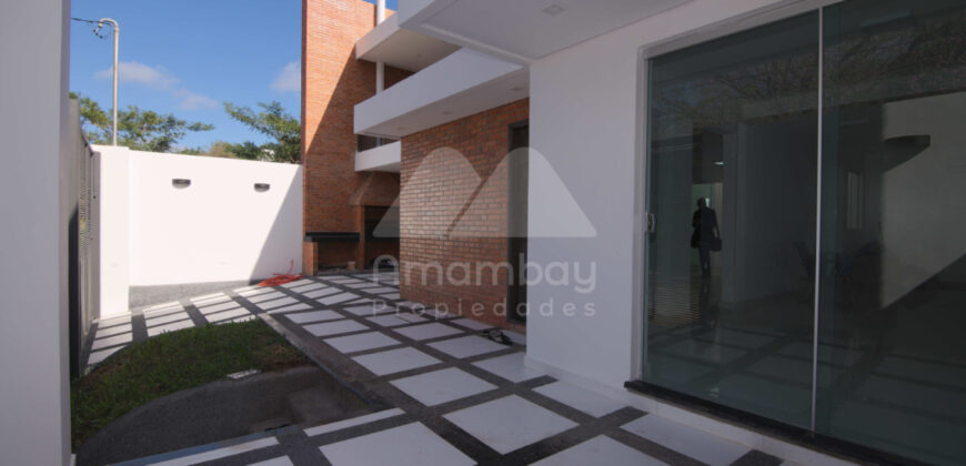 0745 DÚPLEX EN BARRIO SANTA LIBRADA, ZONA AVDA. PERÓN