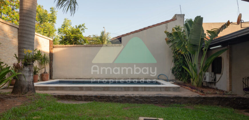 A0338 ALQUILO CASA EN LAMBARÉ, ZONA YACHT Y GOLF CLUB