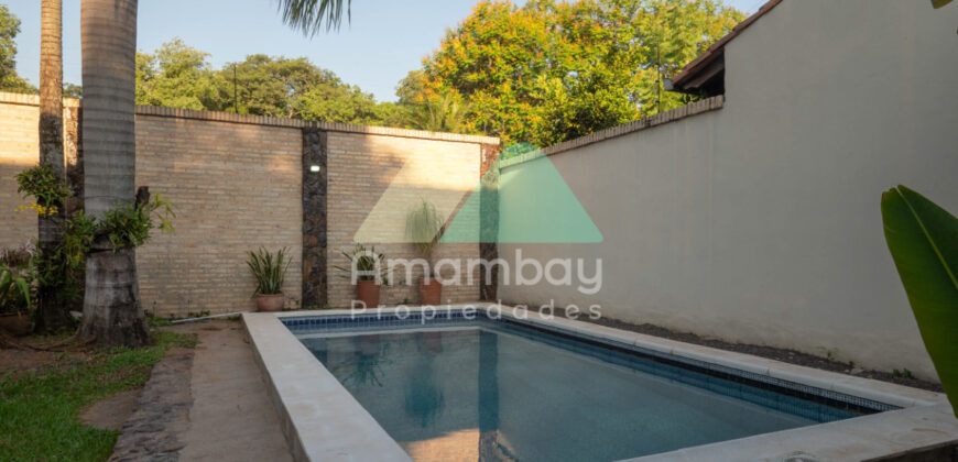 A0338 ALQUILO CASA EN LAMBARÉ, ZONA YACHT Y GOLF CLUB