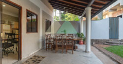 A0338 ALQUILO CASA EN LAMBARÉ, ZONA YACHT Y GOLF CLUB