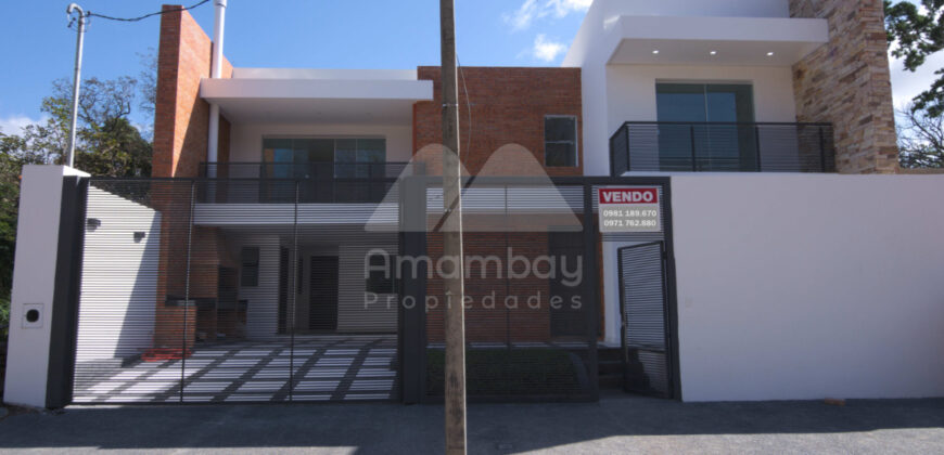 0745 DÚPLEX EN BARRIO SANTA LIBRADA, ZONA AVDA. PERÓN