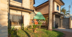 A0338 ALQUILO CASA EN LAMBARÉ, ZONA YACHT Y GOLF CLUB