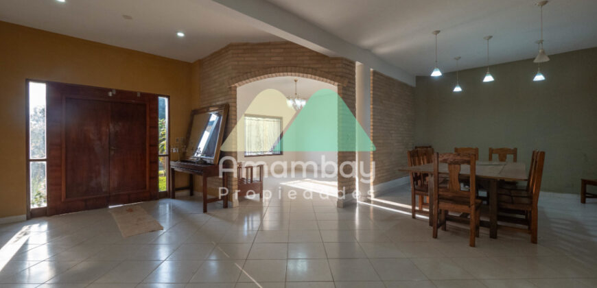 A0338 ALQUILO CASA EN LAMBARÉ, ZONA YACHT Y GOLF CLUB