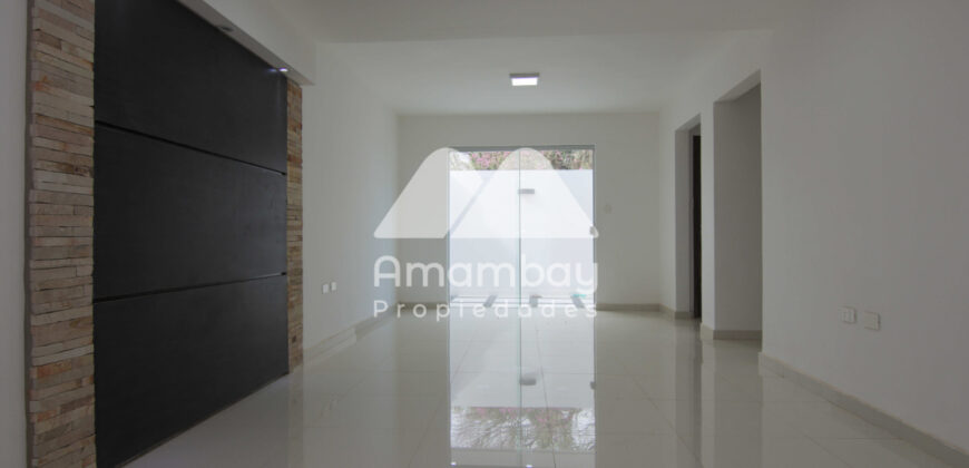 0745 DÚPLEX EN BARRIO SANTA LIBRADA, ZONA AVDA. PERÓN