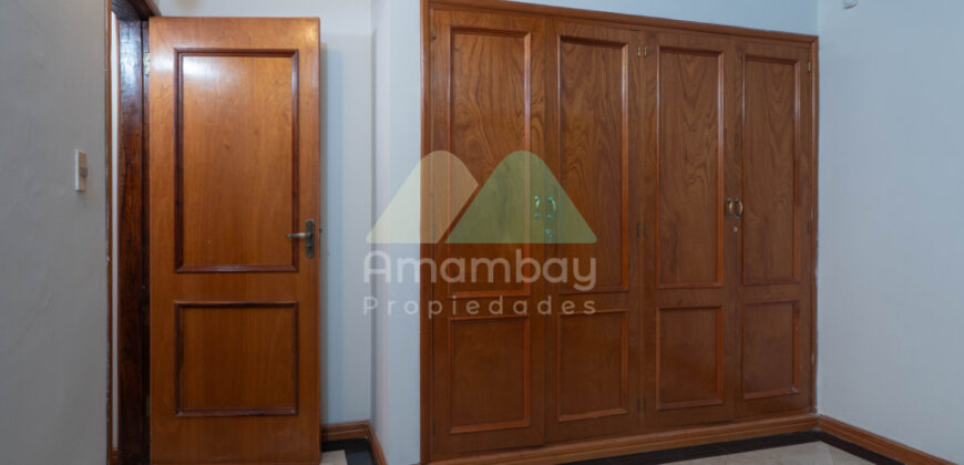 0075 CASA EN LAMBARE, BARRIO SAN ISIDRO