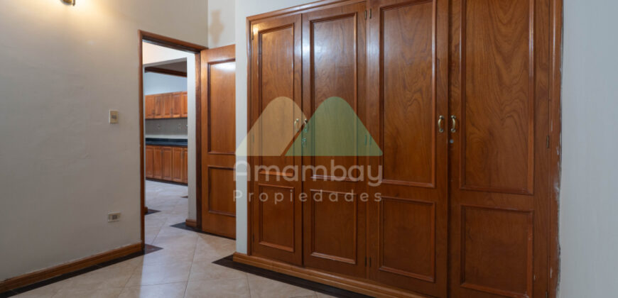 0075 CASA EN LAMBARE, BARRIO SAN ISIDRO