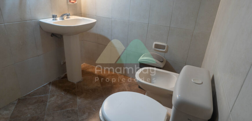 0075 CASA EN LAMBARE, BARRIO SAN ISIDRO