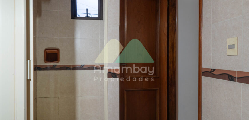 0075 CASA EN LAMBARE, BARRIO SAN ISIDRO