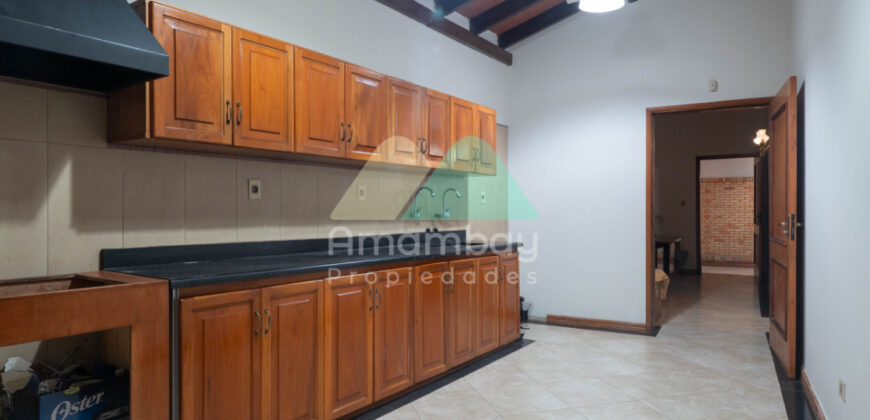 0075 CASA EN LAMBARE, BARRIO SAN ISIDRO