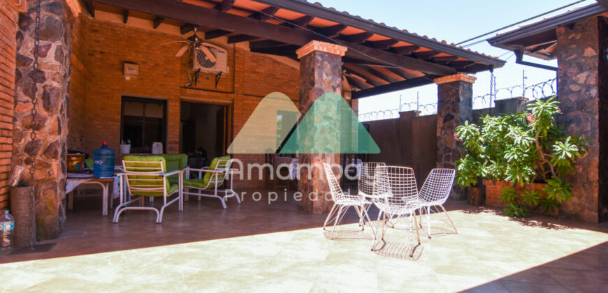 0075 CASA EN LAMBARE, BARRIO SAN ISIDRO