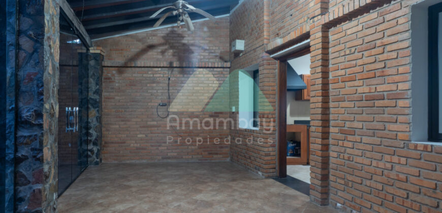 0075 CASA EN LAMBARE, BARRIO SAN ISIDRO