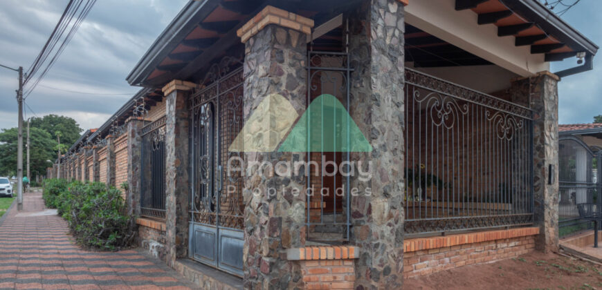 0075 CASA EN LAMBARE, BARRIO SAN ISIDRO