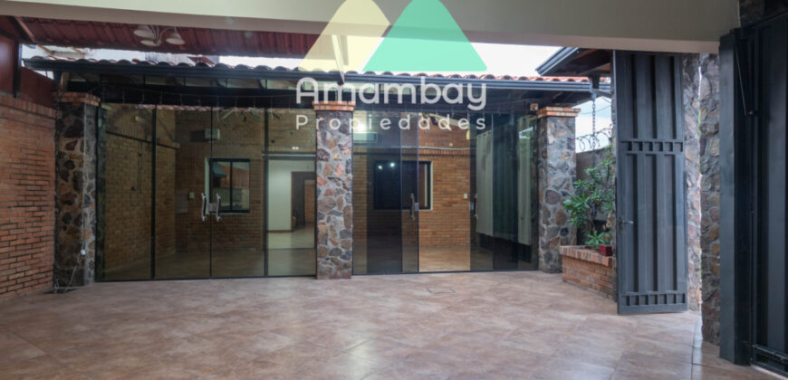 0075 CASA EN LAMBARE, BARRIO SAN ISIDRO