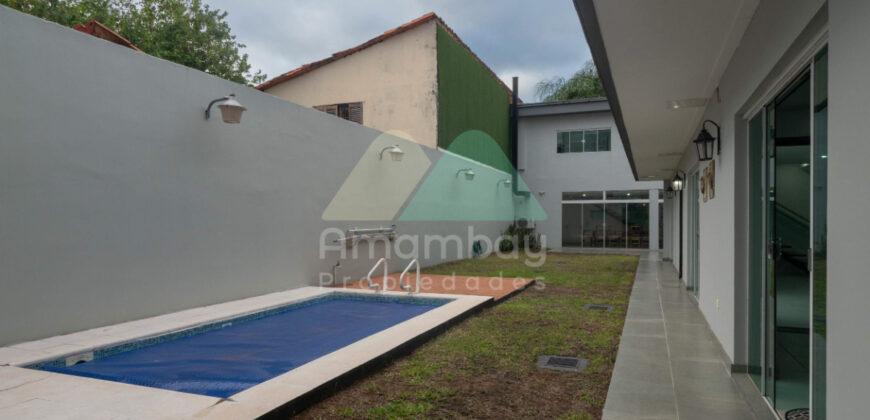 0568 RESIDENCIA EN BARRIO SAN CRISTÓBAL, ZONA DENIS ROA