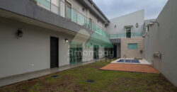 0568 RESIDENCIA EN BARRIO SAN CRISTÓBAL, ZONA DENIS ROA