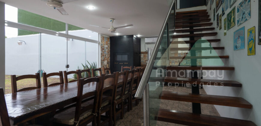 0568 RESIDENCIA EN BARRIO SAN CRISTÓBAL, ZONA DENIS ROA
