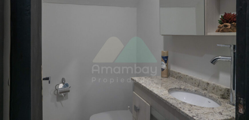 0568 RESIDENCIA EN BARRIO SAN CRISTÓBAL, ZONA DENIS ROA