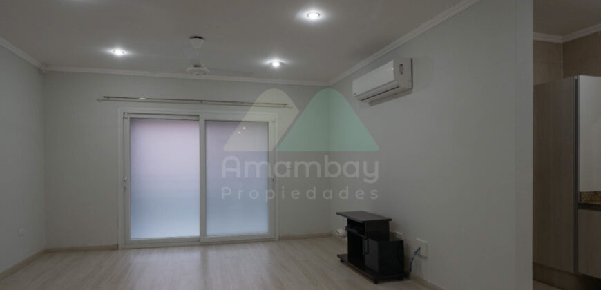 0568 RESIDENCIA EN BARRIO SAN CRISTÓBAL, ZONA DENIS ROA