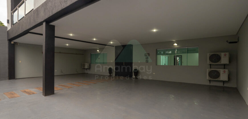 0568 RESIDENCIA EN BARRIO SAN CRISTÓBAL, ZONA DENIS ROA
