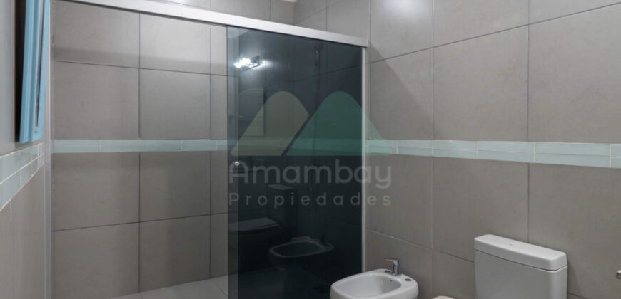 0568 RESIDENCIA EN BARRIO SAN CRISTÓBAL, ZONA DENIS ROA