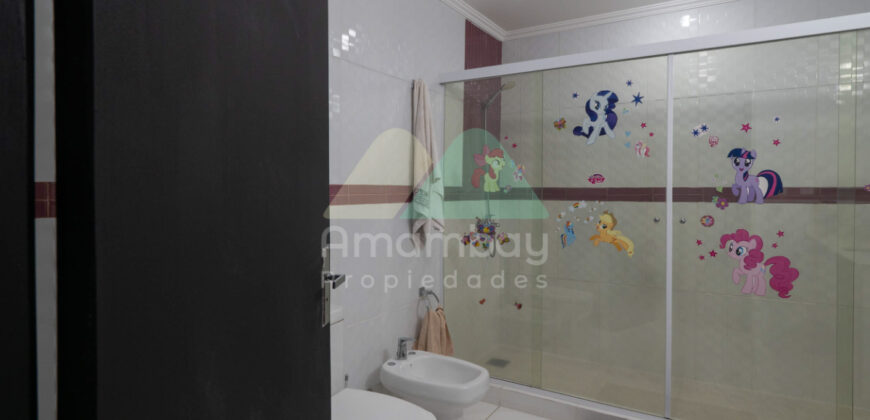 0568 RESIDENCIA EN BARRIO SAN CRISTÓBAL, ZONA DENIS ROA