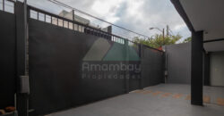 0568 RESIDENCIA EN BARRIO SAN CRISTÓBAL, ZONA DENIS ROA