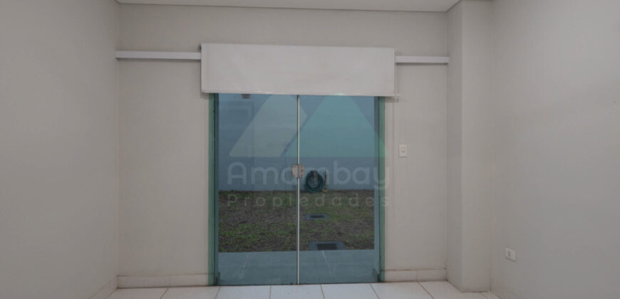 0568 RESIDENCIA EN BARRIO SAN CRISTÓBAL, ZONA DENIS ROA