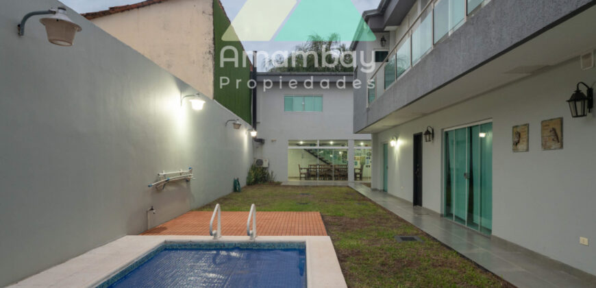 0568 RESIDENCIA EN BARRIO SAN CRISTÓBAL, ZONA DENIS ROA