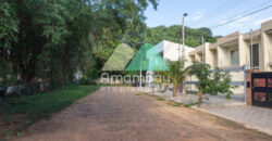 0573 TERRENO EN BARRIO ITÁ ENRAMADA, ZONA YACHT Y GOLF CLUB