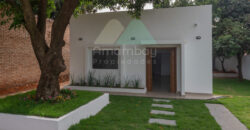 0257 CASA EN SAN LORENZO, ZONA AVDA. DE LA VICTORIA