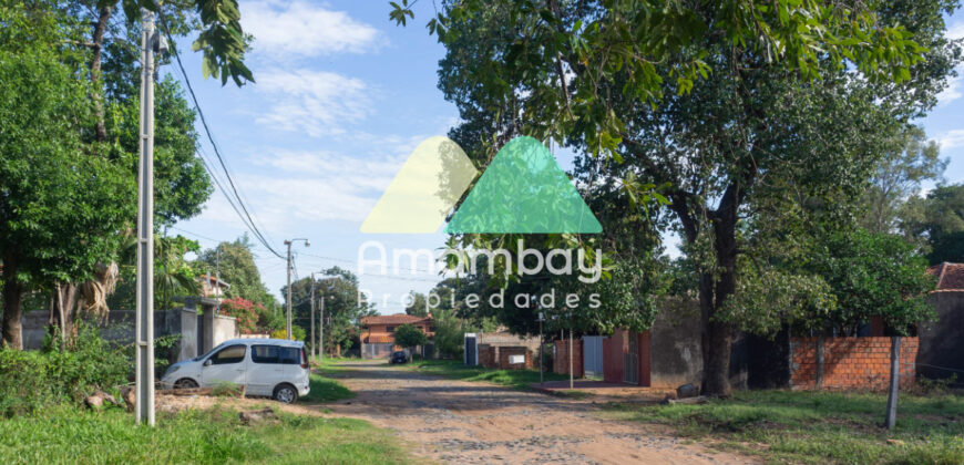 0572 TERRENO EN BARRIO ITÁ ENRAMADA, ZONA AVDA. PERÓN