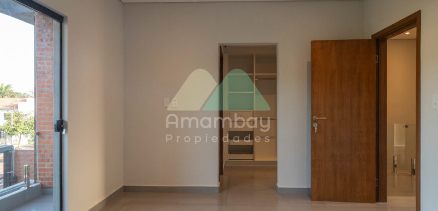 0576 DÚPLEX A ESTRENAR EN LAMBARÉ, BARRIO PARQUES DEL YACHT