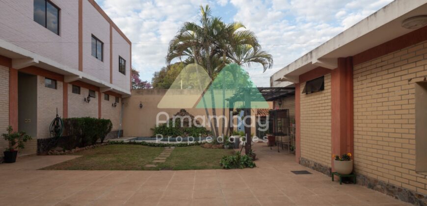 0580 CASA, OFICINA Y TINGLADO EN BARRIO SAJONIA