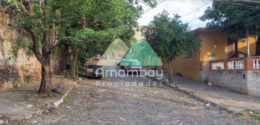 0578 TERRENO EN BARRIO SAJONIA, ZONA PALACIO DE JUSTICIA