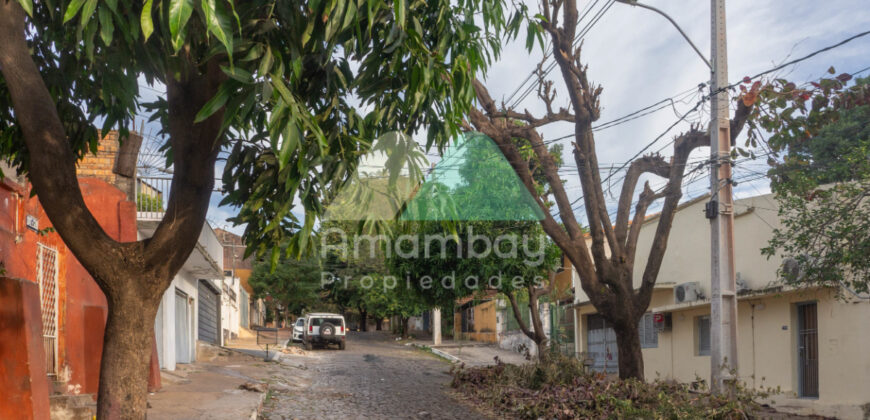 0578 TERRENO EN BARRIO SAJONIA, ZONA PALACIO DE JUSTICIA