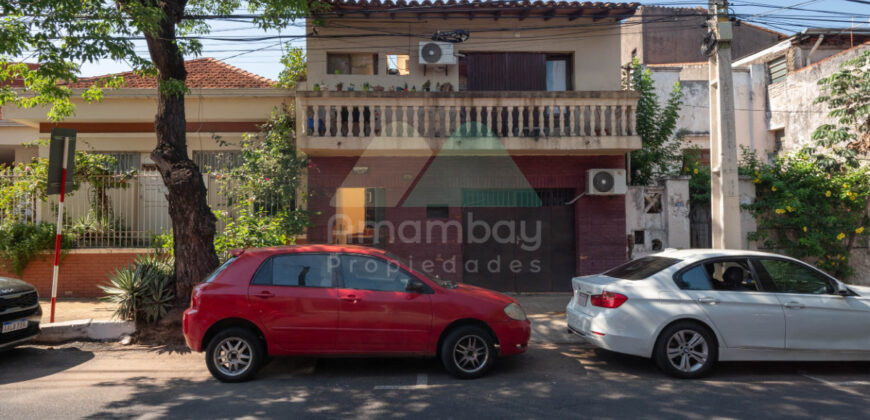 0559 TERRENO EN BARRIO SAJONIA, ZONA PALACIO DE JUSTICIA