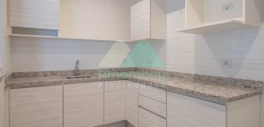 0587 DÚPLEX A ESTRENAR EN LAMBARÉ, ZONA YACHT Y GOLF CLUB