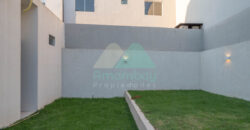 0587 DÚPLEX A ESTRENAR EN LAMBARÉ, ZONA YACHT Y GOLF CLUB