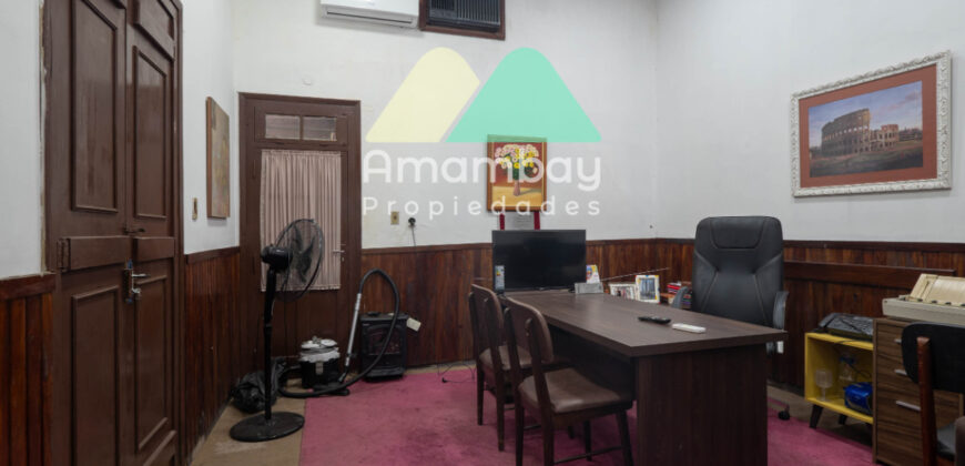 0559 TERRENO EN BARRIO SAJONIA, ZONA PALACIO DE JUSTICIA