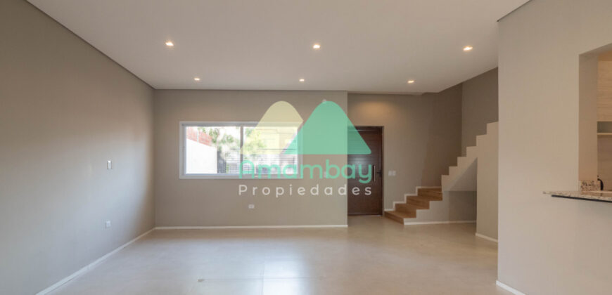 0587 DÚPLEX A ESTRENAR EN LAMBARÉ, ZONA YACHT Y GOLF CLUB