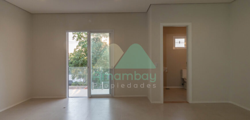 0587 DÚPLEX A ESTRENAR EN LAMBARÉ, ZONA YACHT Y GOLF CLUB