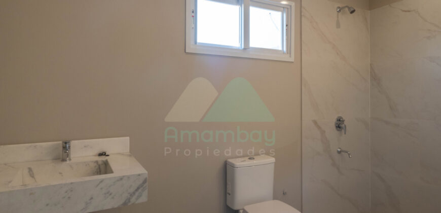 0587 DÚPLEX A ESTRENAR EN LAMBARÉ, ZONA YACHT Y GOLF CLUB