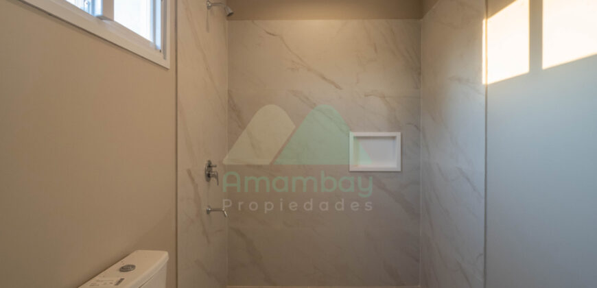 0587 DÚPLEX A ESTRENAR EN LAMBARÉ, ZONA YACHT Y GOLF CLUB