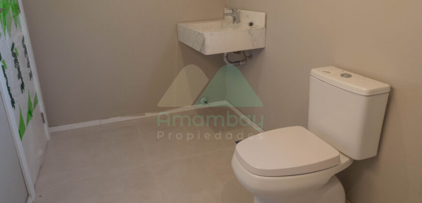 0587 DÚPLEX A ESTRENAR EN LAMBARÉ, ZONA YACHT Y GOLF CLUB