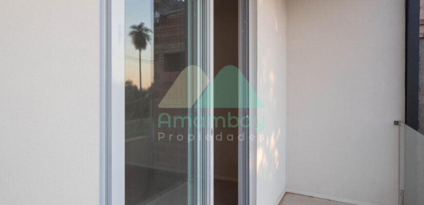 0587 DÚPLEX A ESTRENAR EN LAMBARÉ, ZONA YACHT Y GOLF CLUB
