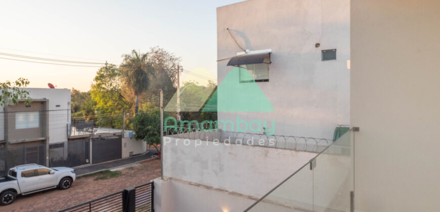 0587 DÚPLEX A ESTRENAR EN LAMBARÉ, ZONA YACHT Y GOLF CLUB