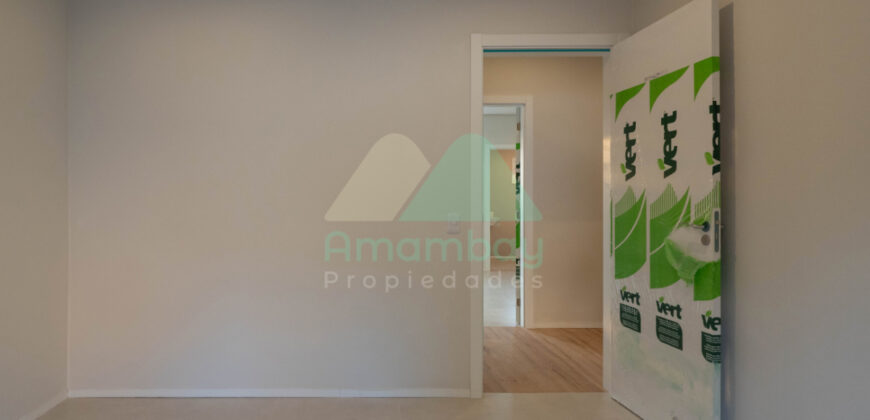 0587 DÚPLEX A ESTRENAR EN LAMBARÉ, ZONA YACHT Y GOLF CLUB