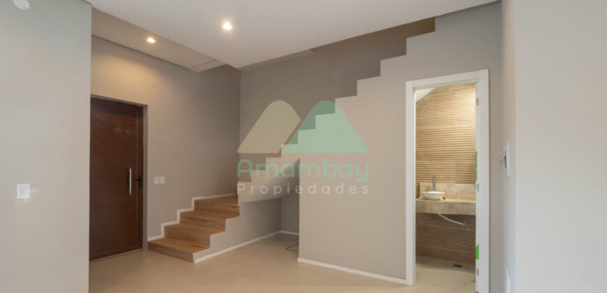 0587 DÚPLEX A ESTRENAR EN LAMBARÉ, ZONA YACHT Y GOLF CLUB